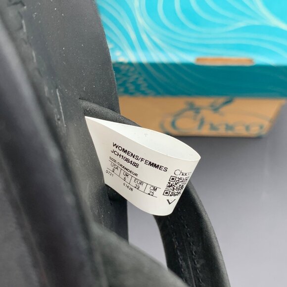 Chaco Womens Classic Leather Flip Flops shoes Size 8M Black JCH108488 - Picture 2 of 5